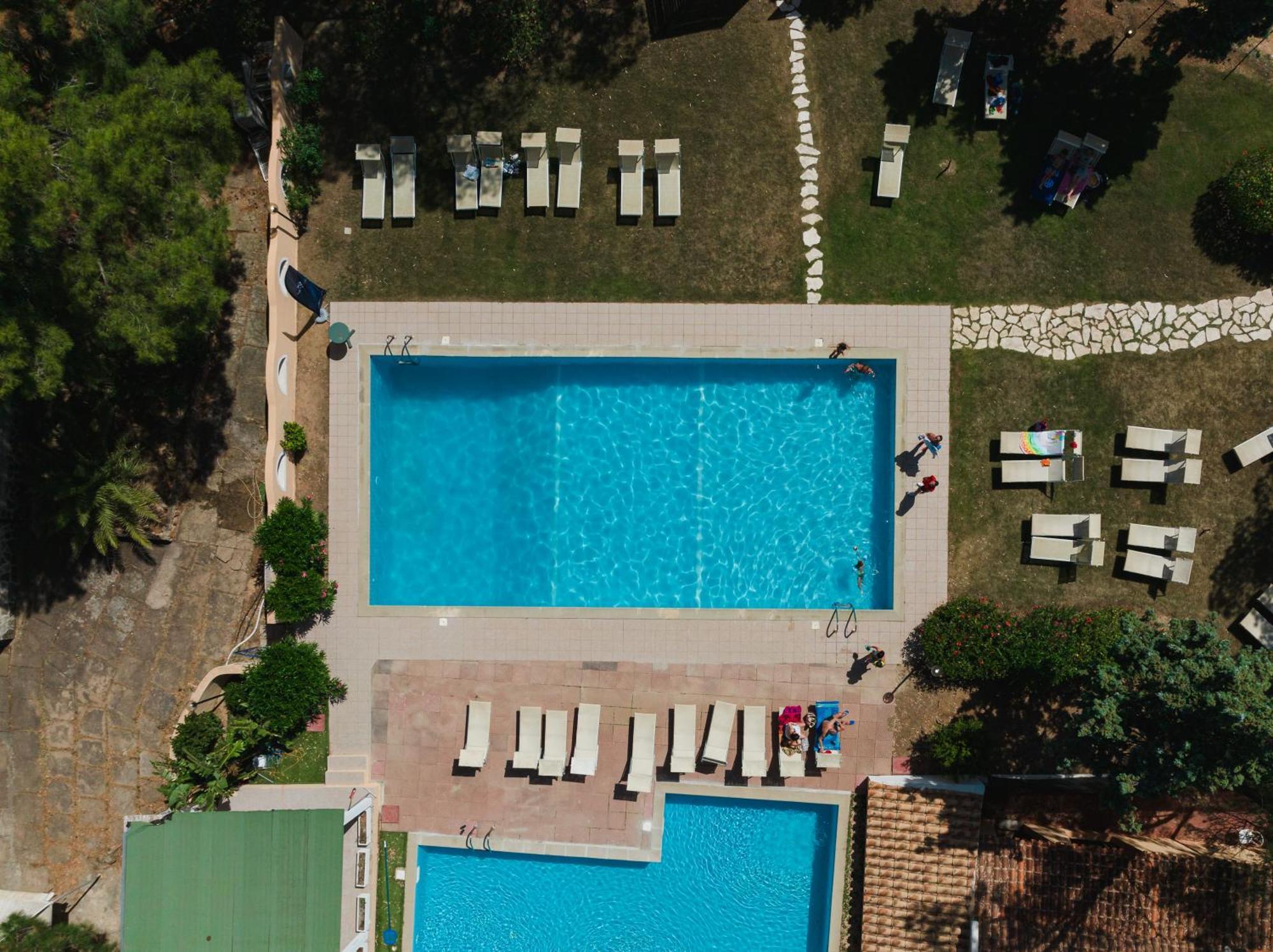Amareclub Rocca Dorada Hotel Santa Margherita di Pula Exterior photo
